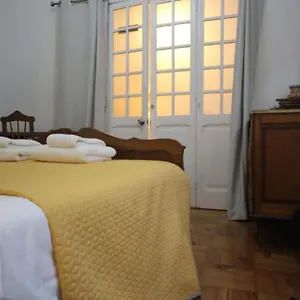 Maison d'hôtes Antique M1 R1 - Amazing Double With Shared Bathroom In Marques Pombal