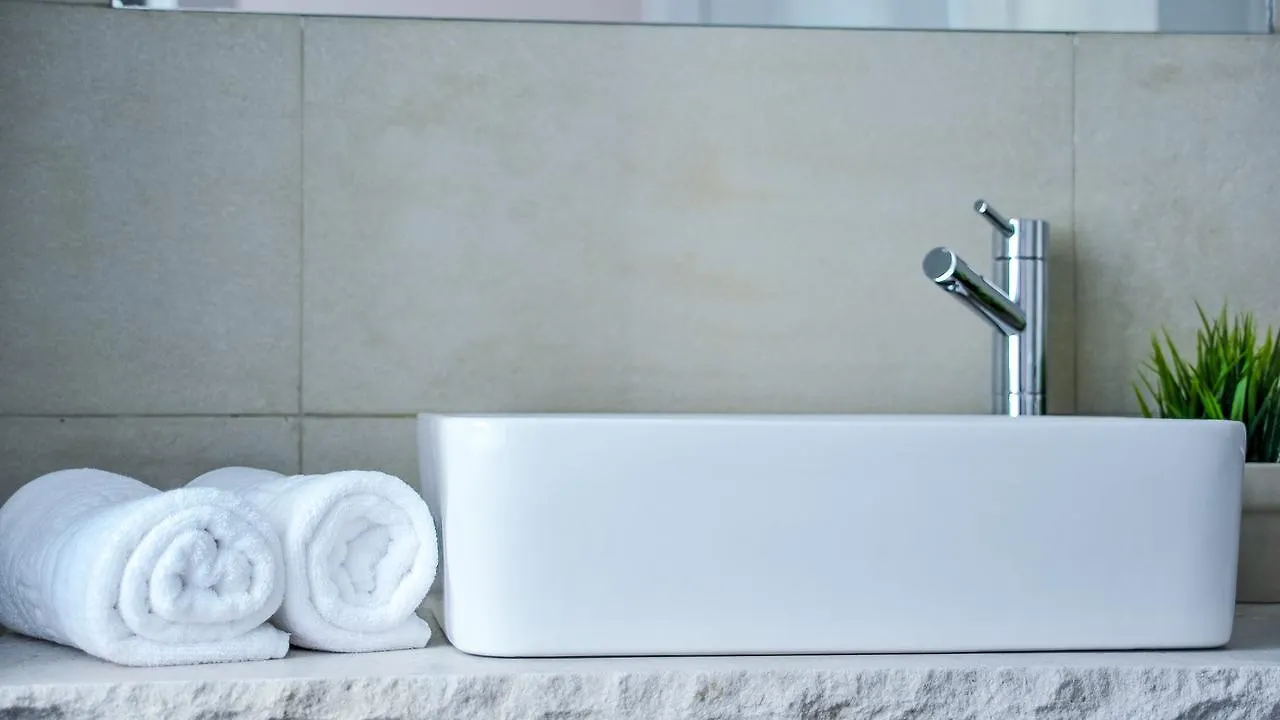 Gs Chiado Boutique Studios & Suites Lisboa 2*,